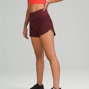 SPEED UP HIGH-RISE LINED SHORT 4"
Red Merlot Size: 18